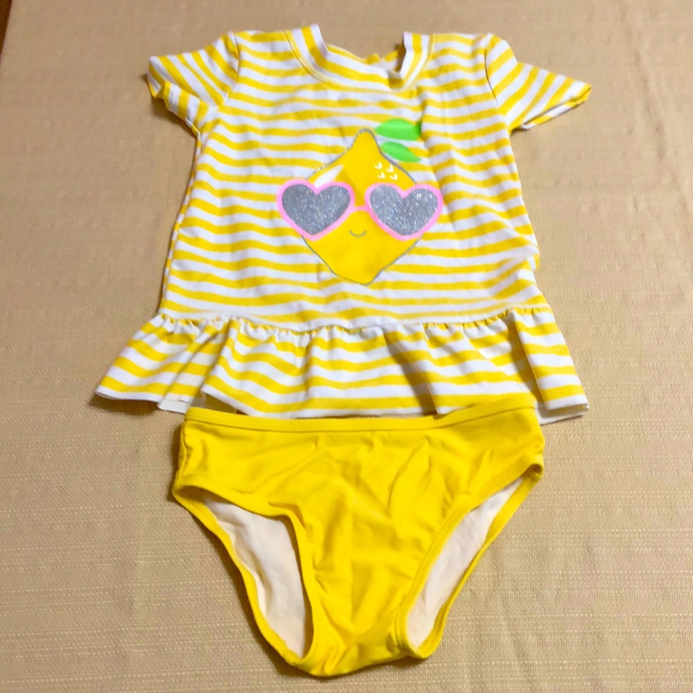 Toddler girl 2 piece bathing suit - Size 5T